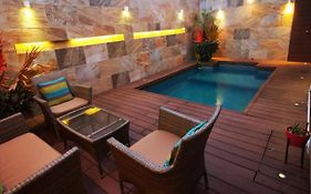 Cozy Home With Private Pool
